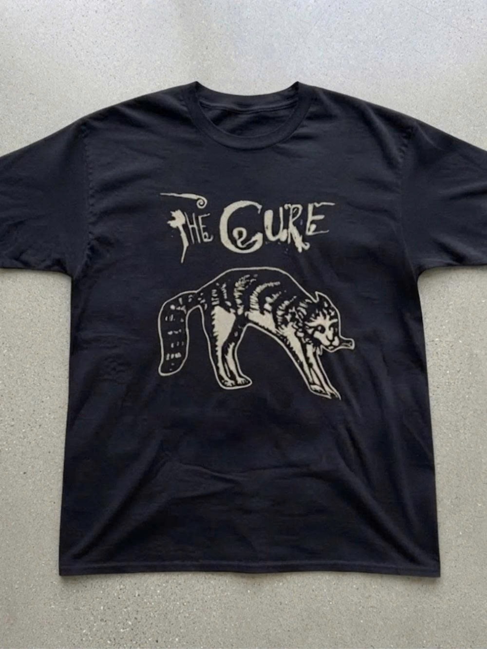 Black Graphic Band Tee - Retro Wolf Design